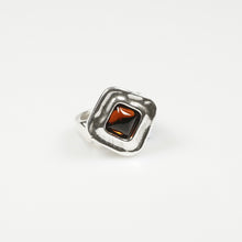 Cargar imagen en el visor de la galería, Anillo cuadrado cristal