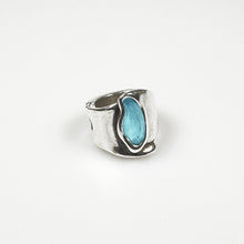 Cargar imagen en el visor de la galería, Anillo lágrima cristal